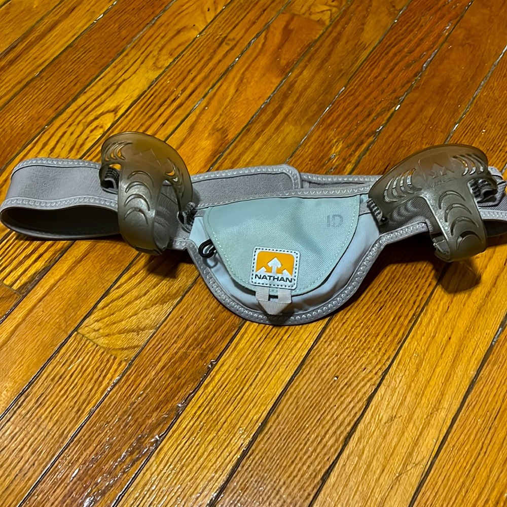Nathan hydration belt in size Large from REI